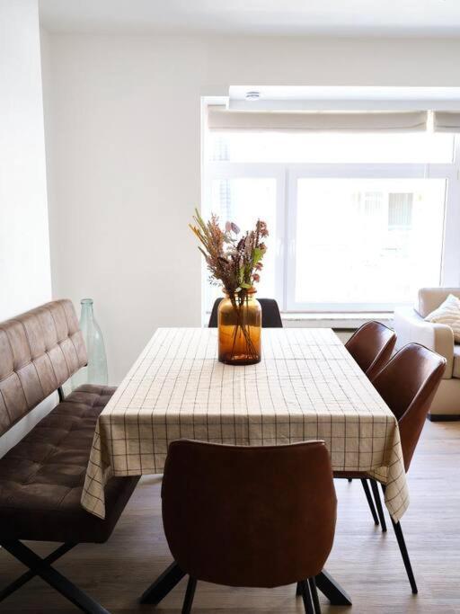אוסטנדה Hugo By The Harbor, Light-Filled And Centrally Located Apartment - Free Parking מראה חיצוני תמונה