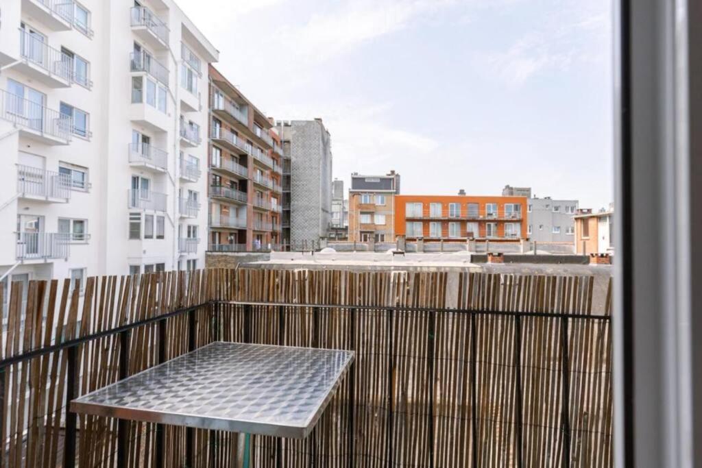 אוסטנדה Hugo By The Harbor, Light-Filled And Centrally Located Apartment - Free Parking מראה חיצוני תמונה
