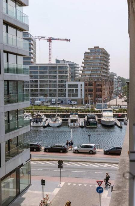 אוסטנדה Hugo By The Harbor, Light-Filled And Centrally Located Apartment - Free Parking מראה חיצוני תמונה